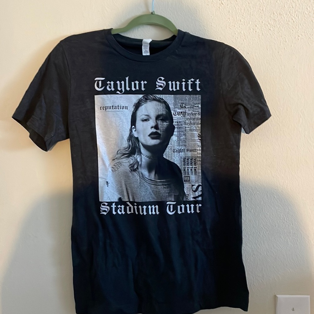 taylor swift reputation tour t-shirt